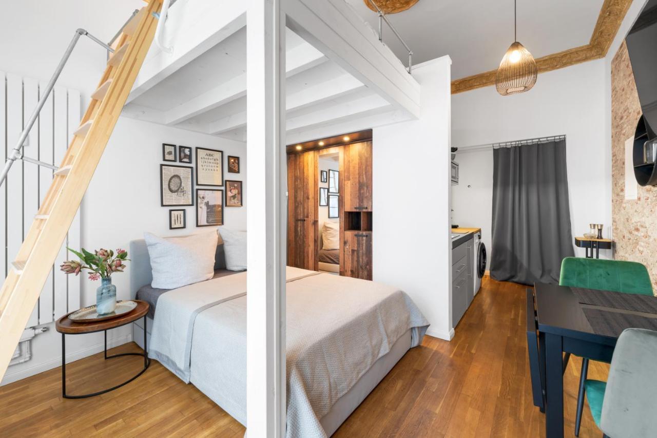 The Koburger Vh, Studio For Up To 4 With High Bed Berlim Exterior foto